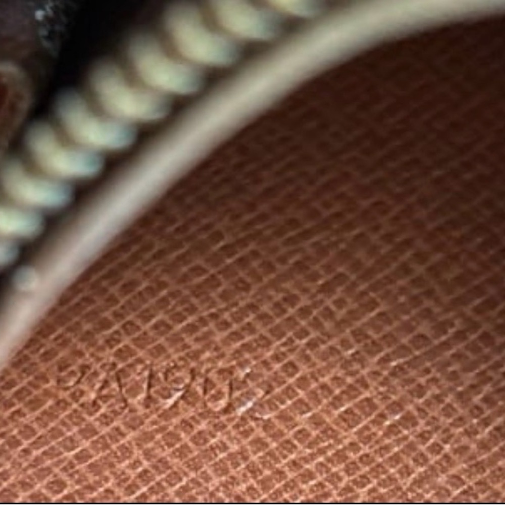 Authentic Louis Vuitton Monogram Wallet - Picture 7 of 10